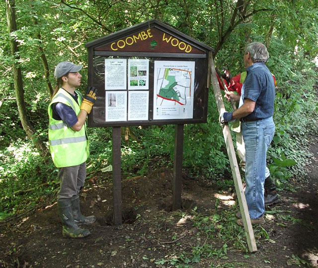 Lake Drive Notice Board